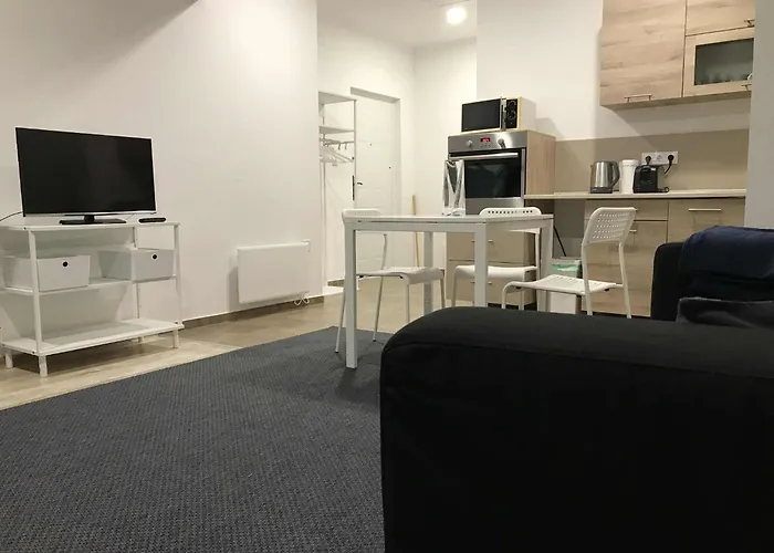 Huszonnyolcpera Pápa